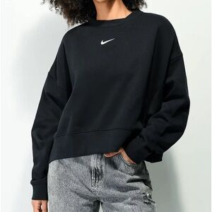 NIKE  Black Crop Crewneck size S